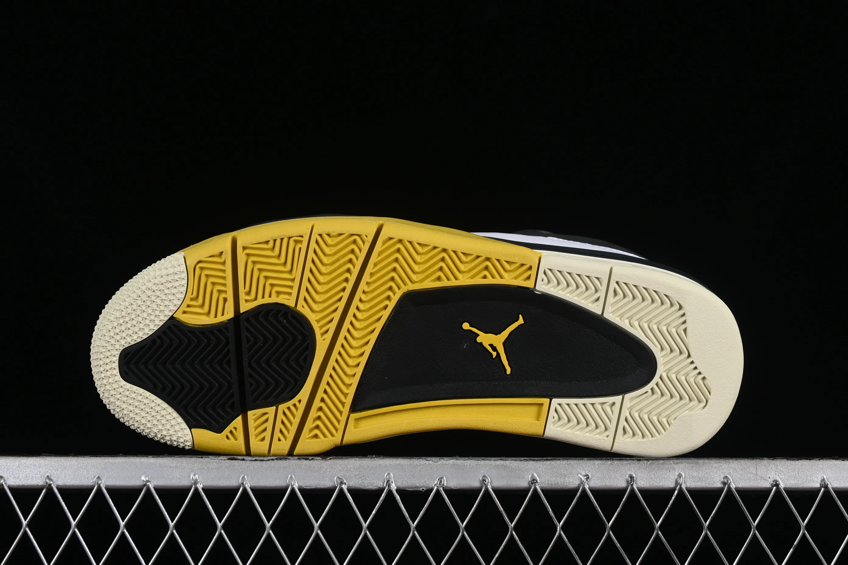 All categories Air Jordan Jordan series basketball shoes Air Jordan 4 OG version Air Jordan 4 Retro "Vivid Sulfur" AJ4 Joe 4 White Thunder AQ9129-101